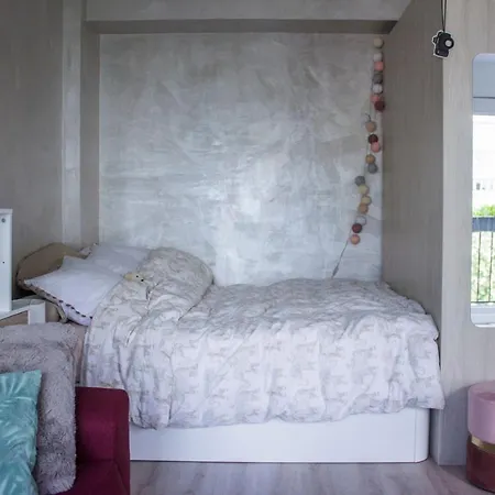 Charming Studio Near La Villette